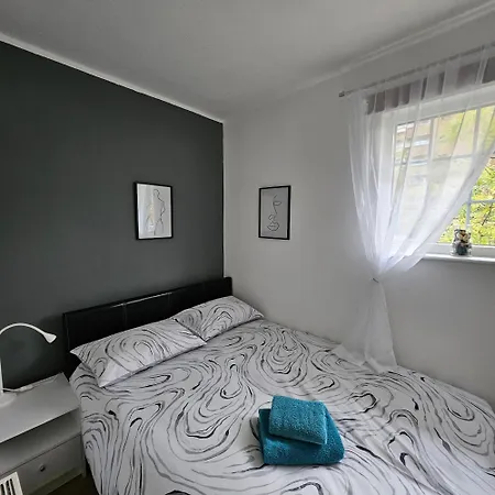 Modern Spacious 10 Minutes From Eye *