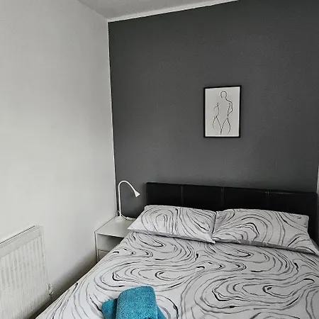 Pensión Modern Spacious 10 Minutes From Eye *