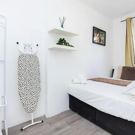 Apartment Classy 2 Bedroom Near Old Street Station