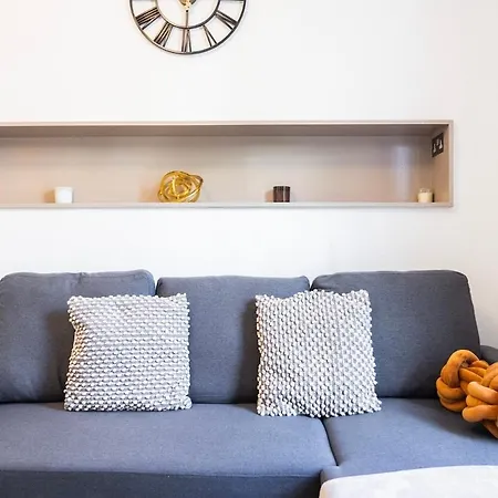 Classy 2 Bedroom Near Old Street Station Apartment London