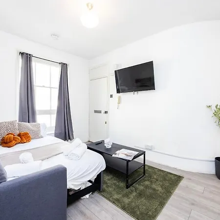 Apartment Classy 2 Bedroom Near Old Street Station