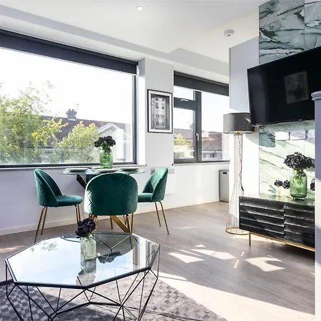 Palm Tree House * Farnborough (Kent)