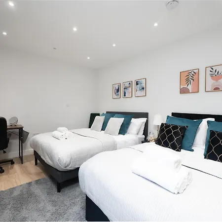 Apartment Stylish And Modern 2 Bedroom Flat, Finsbury Park, Sleeps Up To 6 Guests 3 Double Beds, Near Emirates Stadium