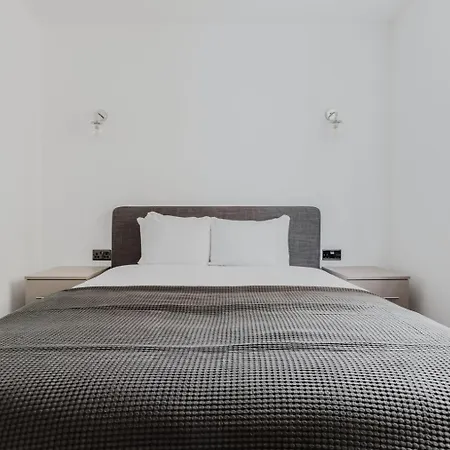 Blueground Whitechapel Balcony Nr Shops Bars Lon-569 Apartment *