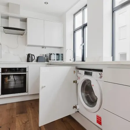 Blueground Whitechapel Balcony Nr Shops Bars Lon-569 Apartment *
