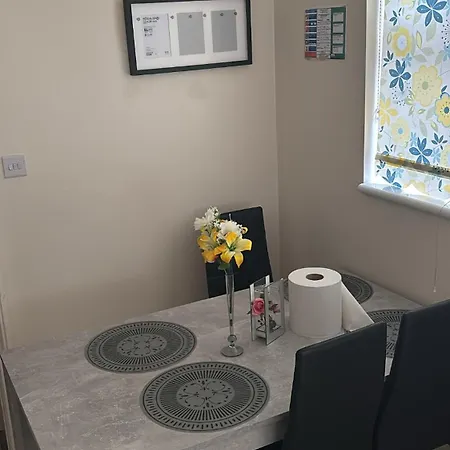 Chariss Homes Aparthotel Norwood
