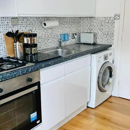 Apartment Modern Flat In Canary Wharf