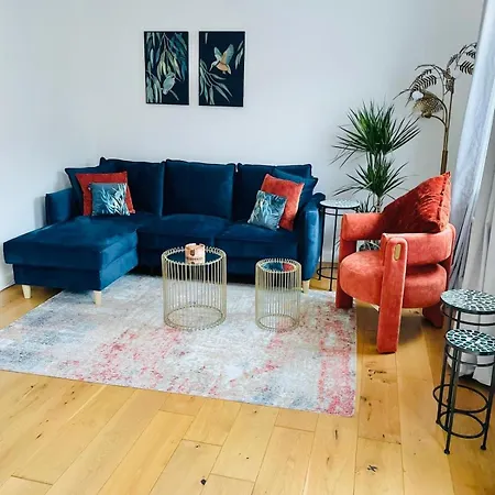 Modern Flat In Canary Wharf