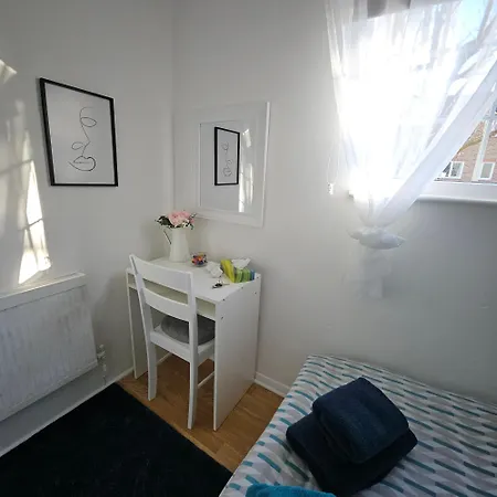 Pensión Modern Spacious 10 Minutes From Eye *