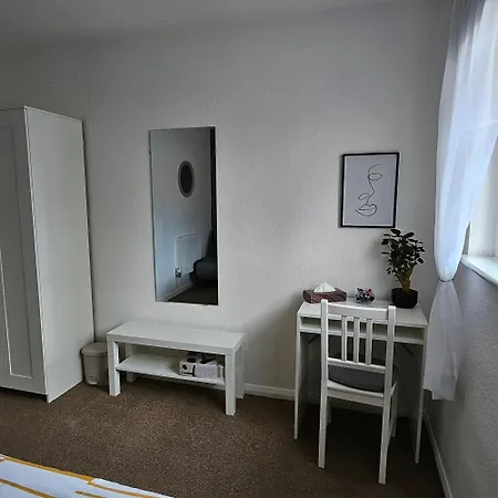 Pensión Modern Spacious 10 Minutes From Eye