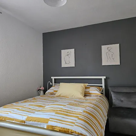 Pensión Modern Spacious 10 Minutes From Eye *