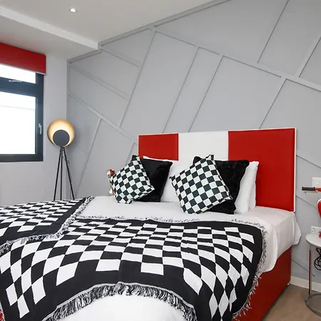 Palm Tree House Apartment Farnborough (Kent)