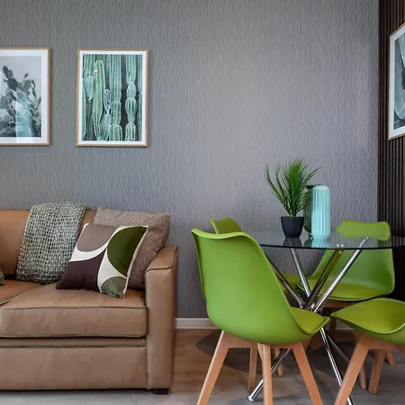 Palm Tree House Farnborough (Kent)