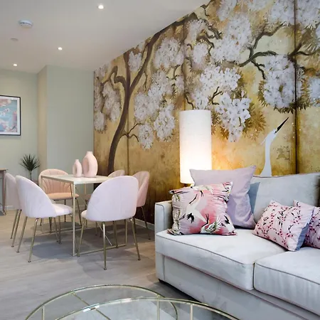 Palm Tree House * Farnborough (Kent)