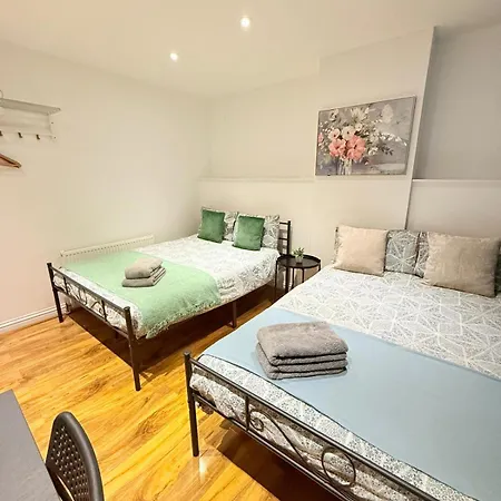 Kensington Guest 98 * London