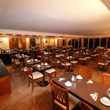 Abbey Court - Hyde Park 3*