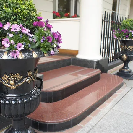 Abbey Court - Hyde Park 3*