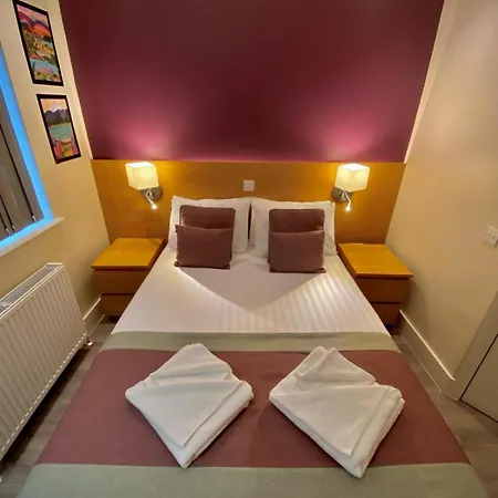 Hotel Holtwhites