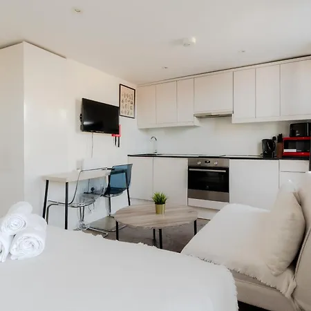 Gloucester Place Apartment