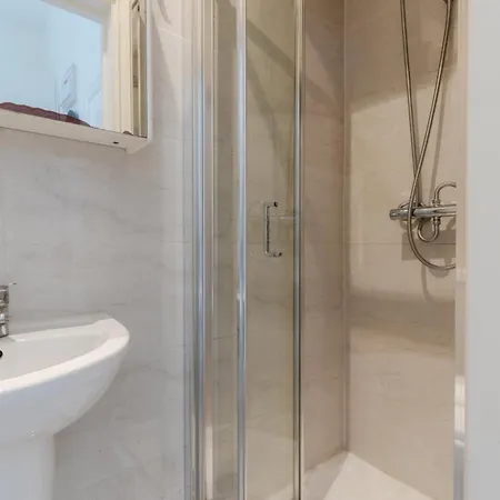 Gloucester Place Apartment