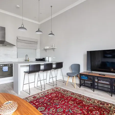 Stylish 1bed In Kensington * London