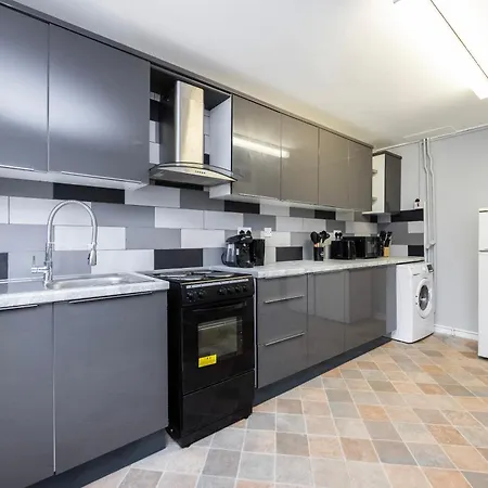 Apartment Luxury 4 Bed House Battersea