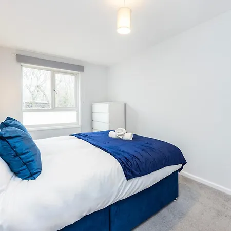 Luxury 4 Bed House Battersea * London