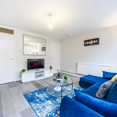 Luxury 4 Bed House Battersea *
