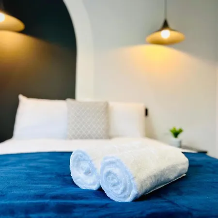 London Greenford House Beautiful Ensuite Close To Heathrow 招待所