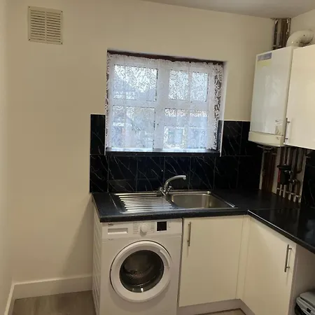Double In Wembley Guest house London