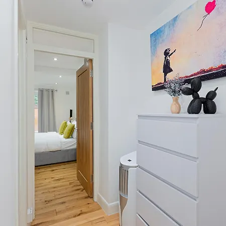 2br Flat W Garden In Wandsworth, 7min Tube London