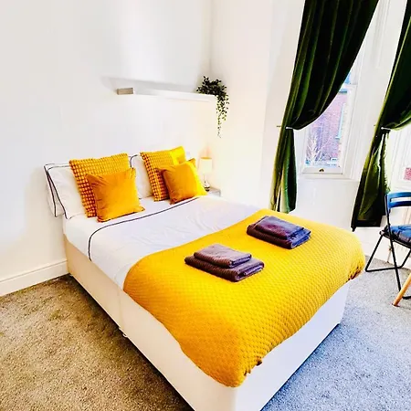 Apartment Glenmore London
