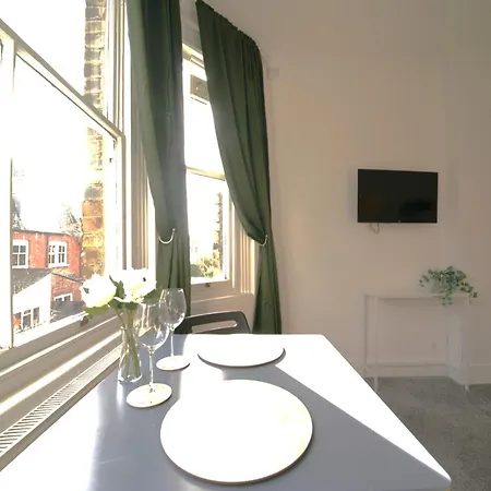 Glenmore Apartment