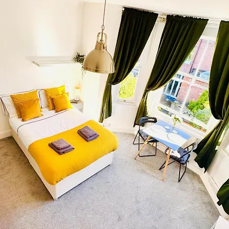 Apartment Glenmore