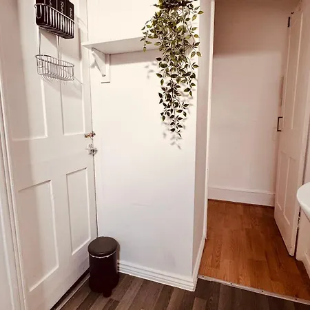 Glenmore Apartment