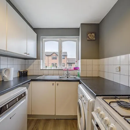 Cosy 2 Bdr Flat With Free Parking Near Tower Bridge London