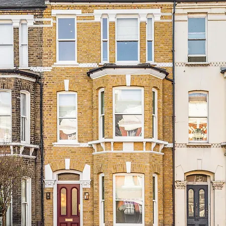 Clapham Guest house London