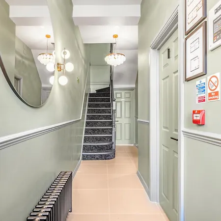 Guest house Clapham 4*