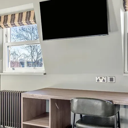 Clapham Guest house London