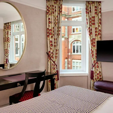 St. Ermin's Hotel, Autograph Collection Londýn
