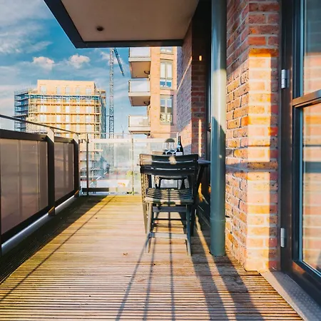 Peaceful In East End *