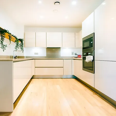 Peaceful In East End Apartment *