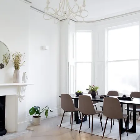 Sophisticated Notting Hill 2bed Apartment
