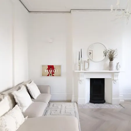 Sophisticated Notting Hill 2bed Apartment *