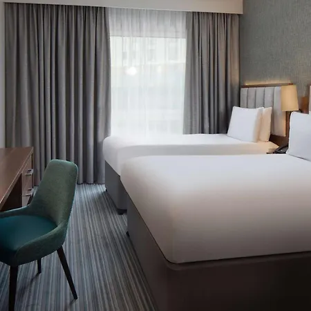 Doubletree By Hilton Chelsea Hotel