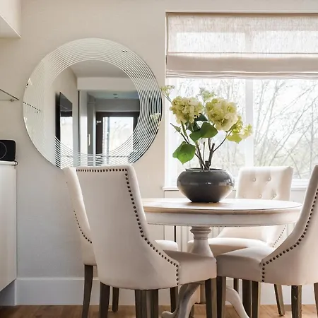 Luxury 3 Bedrooms In Hébergement de vacances *