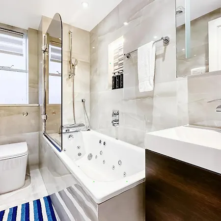 Luxury 3 Bedrooms In * Londres