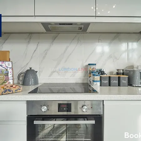 Last-minute Reserve L Sleeps Up To 4 Guests L One-bedroom With King Bed And High Ceilings Near Camden By Live Short Lets & Serviced London