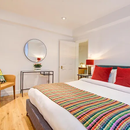 1 Bdr Flat In Marylebone Apartment