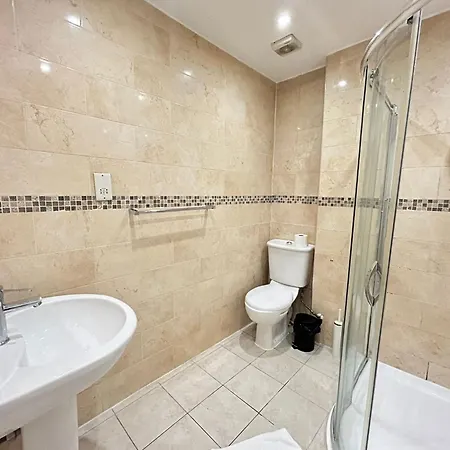 One Bedroom Flat Victoria